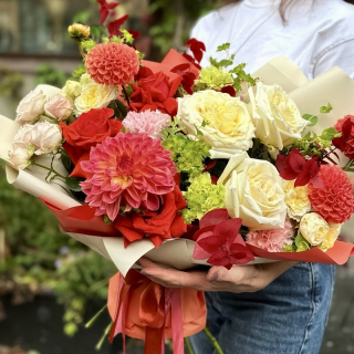 Акция на букеты с витрины